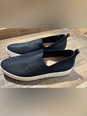 Dolce Vita Shyanne women’s stretch knit slip-on sneakers, black, size 9.5
